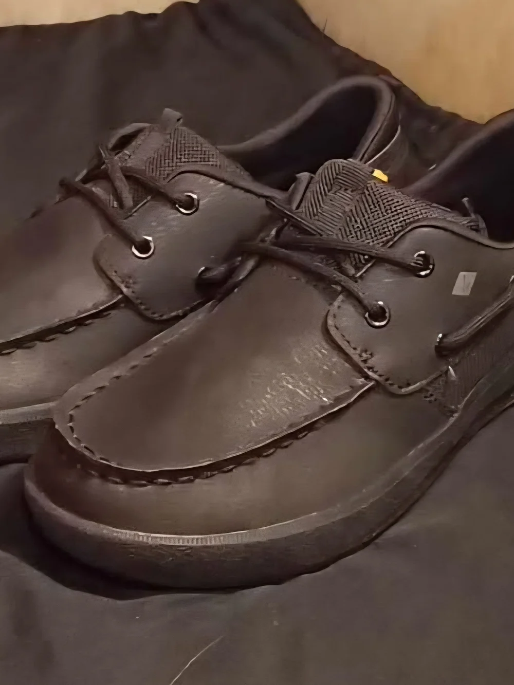 Sperry Plushwave Kids size 2.5Y